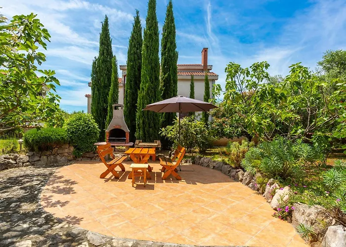 Temer Villa Pinezići