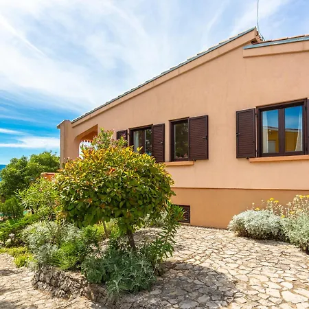 Temer Villa Pinezici (Krk)