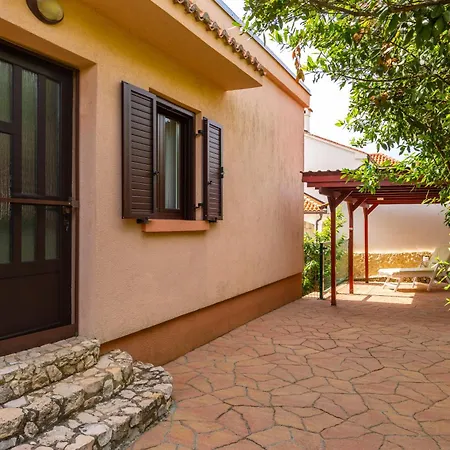 Villa Temer Pinezici (Krk)
